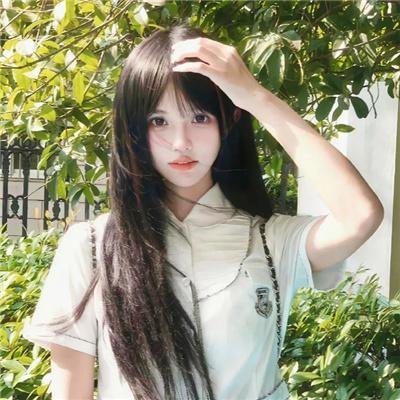 伏狮艶后